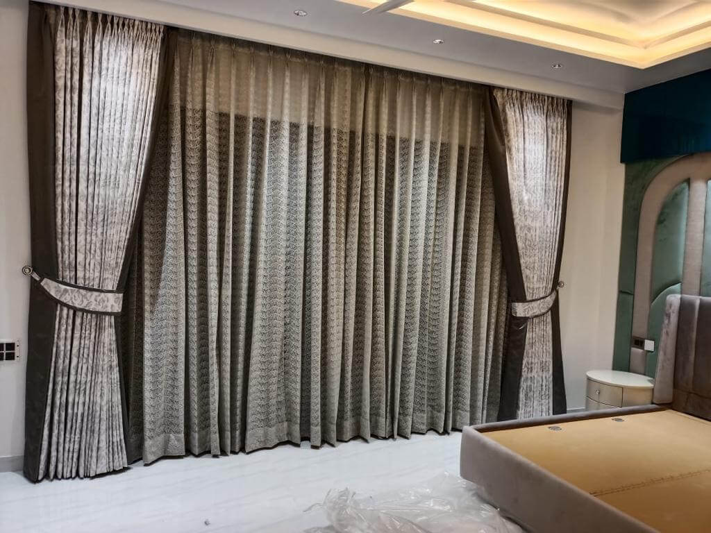 curtains and rods